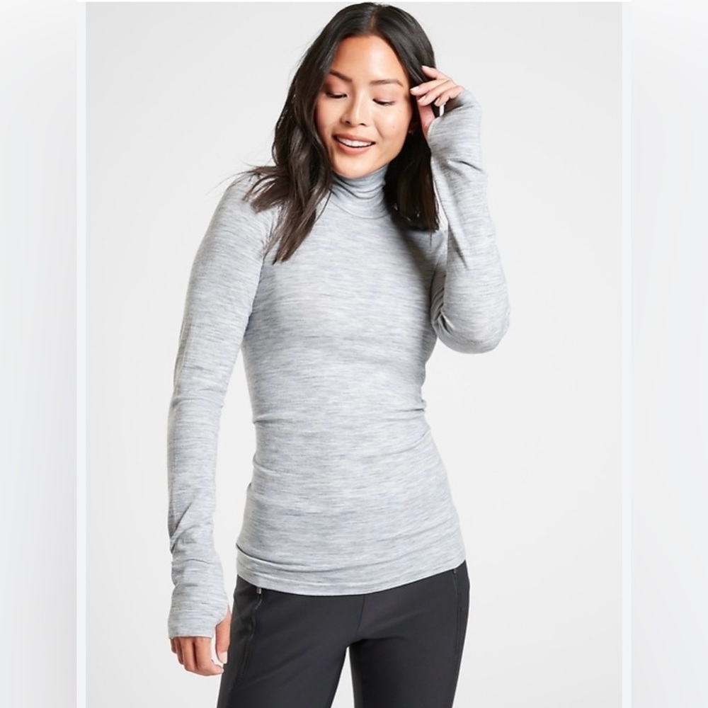 Vintage thread‎ women’s size medium, long sleeve turtleneck, shirt, metallic